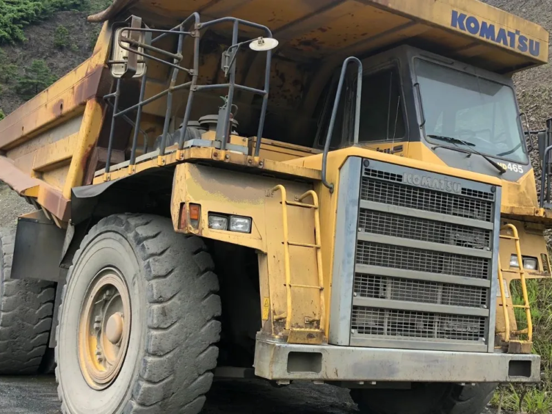 Komatsu Dump Truck