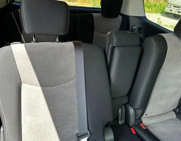 Nissan Serina 2012