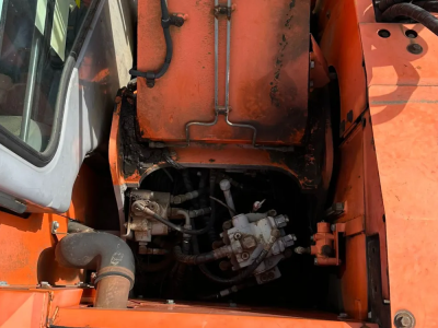 HITACHI Excavator