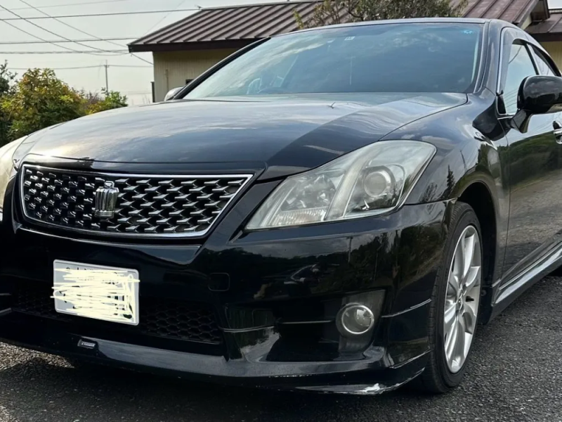 Used Crown Athlete