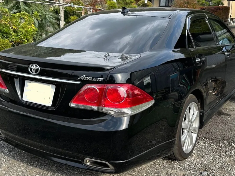 Used Crown Athlete