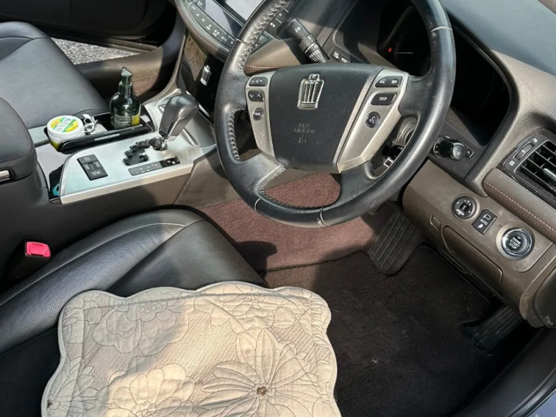 Used Crown Athlete