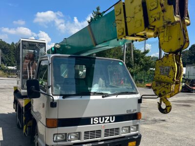 Isuzu Truck Crane