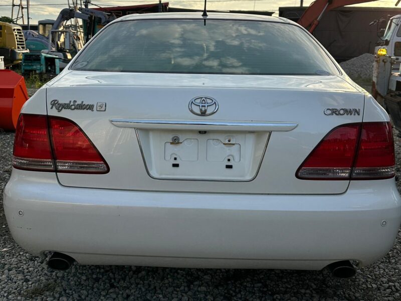 Toyota Crown Royal Saloon - Luxury Sedan
