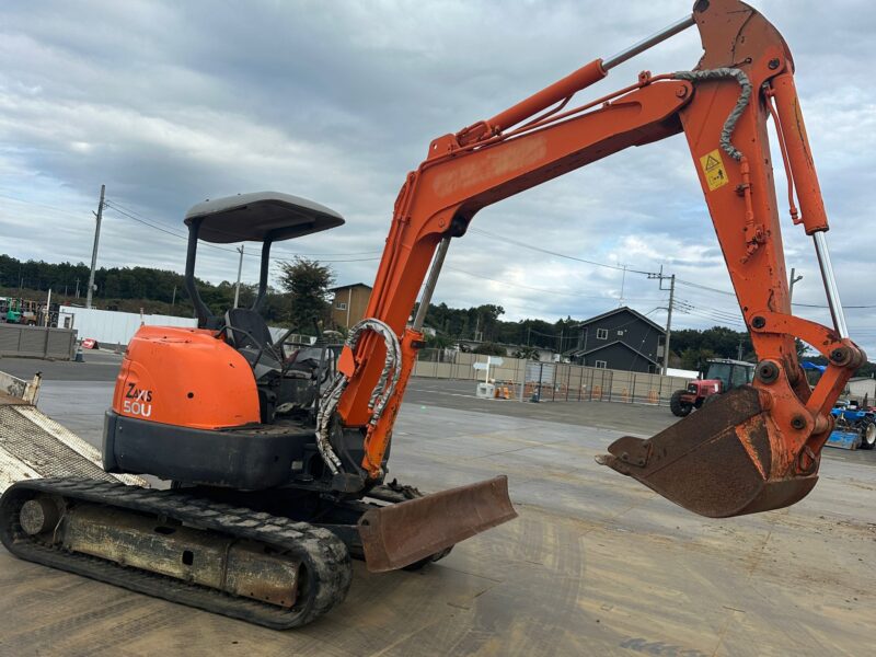 Hitachi Excavator - High Performance and Efficiency
