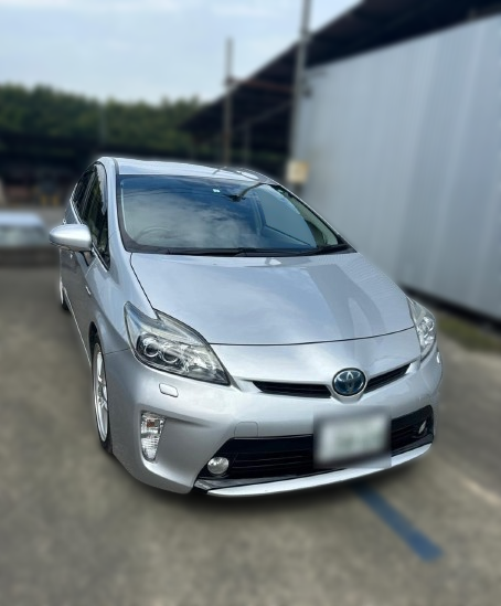 Toyota Prius DAa-ZVW30 - 2015