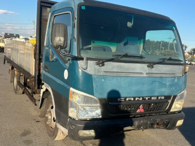 Isuzu Elf 2-Door Dump Truck