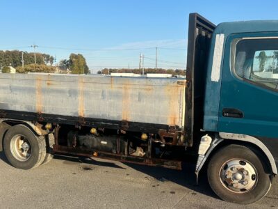 Isuzu Elf 2-Door Dump Truck