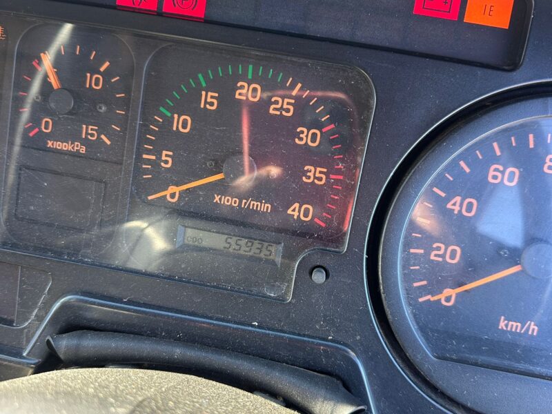 2003 Isuzu FORWARD Heavy-Duty Truck