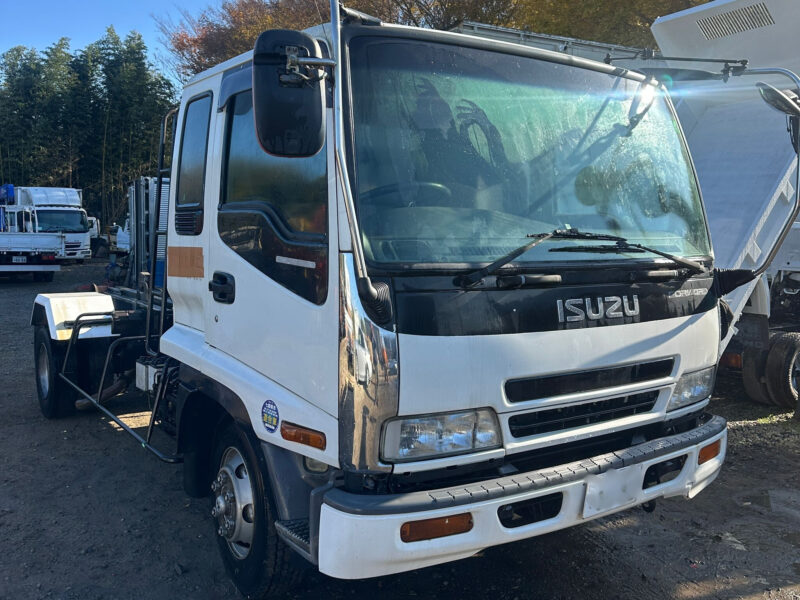 2003 Isuzu FORWARD Heavy-Duty Truck