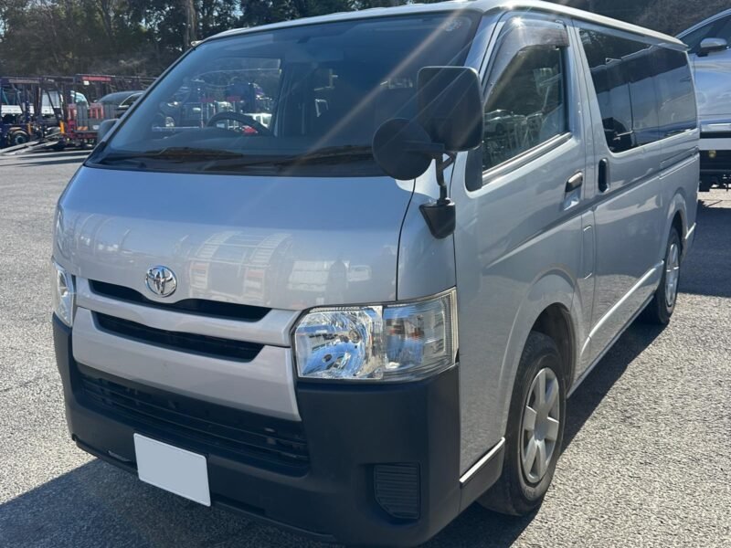 2014 TOYOTA HIACE VAN 2.0L Gasoline (AT) – CBF-TRH200V