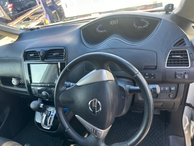 2015 NISSAN SERENA HIGHWAY STAR | 8-SEATER FAMILY VAN | REAR ENTERTAINMENT | ECONOMICAL